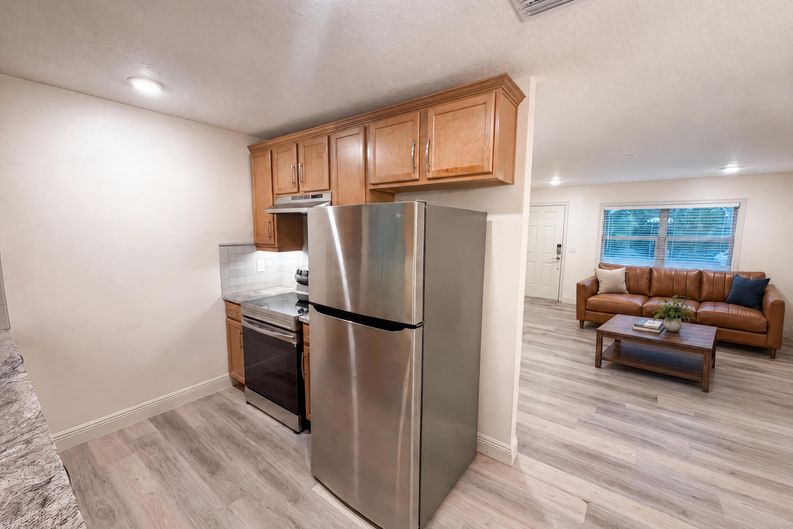 Photo 10 of 26 of 3444 Valeview Dr, Apopka, FL