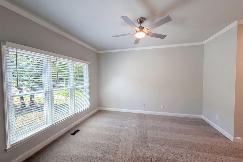 Photo 11 of 23 of 212 Timberlane Dr, Belmont, NC