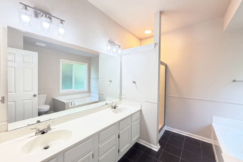 Photo 10 of 17 of 8536 Albury Walk Ln, Charlotte, NC