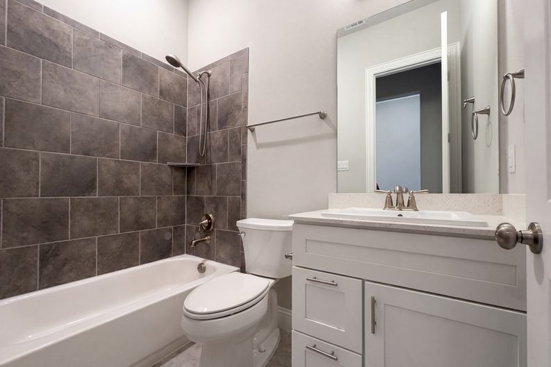 Photo 11 of 20 of 17628 Bottlebrush Dr, Dallas, TX