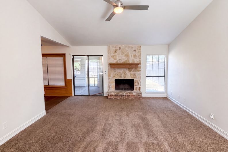 Photo 6 of 21 of 6808 Younger Dr, The Colony, TX