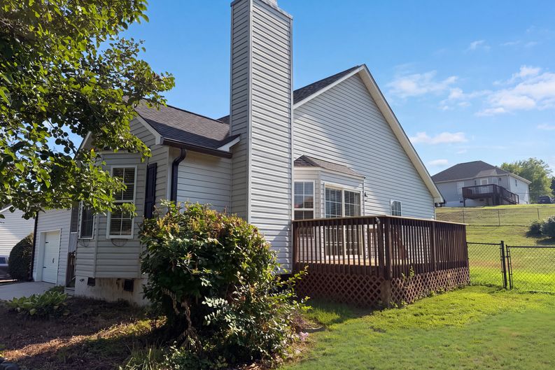 Photo 5 of 19 of 4635 Leprechaun Ln, Winston Salem, NC