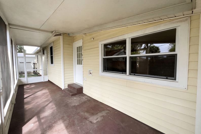 Photo 22 of 34 of 1623 12th St, Saint Cloud, FL