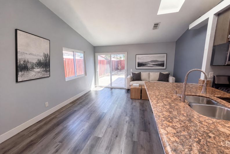 Photo 8 of 27 of 29655 Eagle Crest Ave, Murrieta, CA