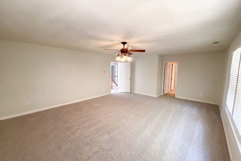 Photo 4 of 19 of 2619 Dutch Grove Cir, Raleigh, NC