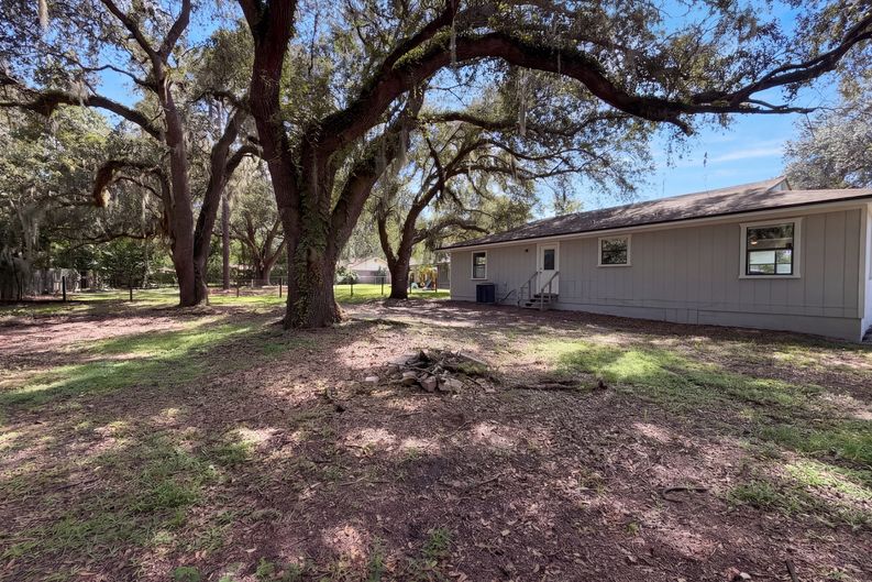 Photo 23 of 24 of 7023 Shindler Dr, Jacksonville, FL