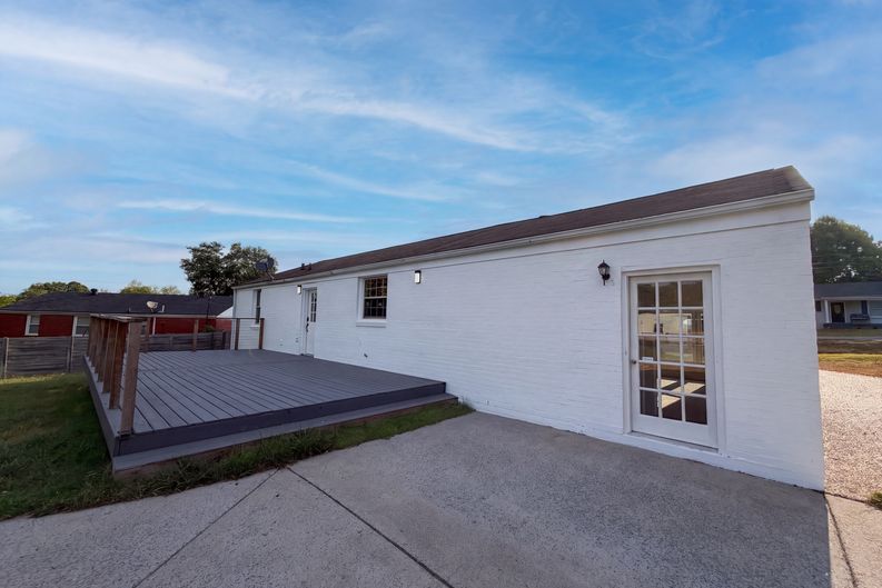 Photo 16 of 22 of 4921 Yorktown Rd, Nashville, TN