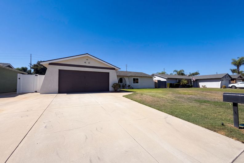 Photo 38 of 49 of 11828 Craw Ave, Chino, CA