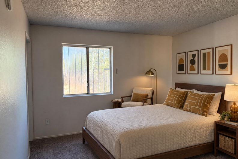 Photo 13 of 26 of 5349 S Greenway Dr, Tucson, AZ