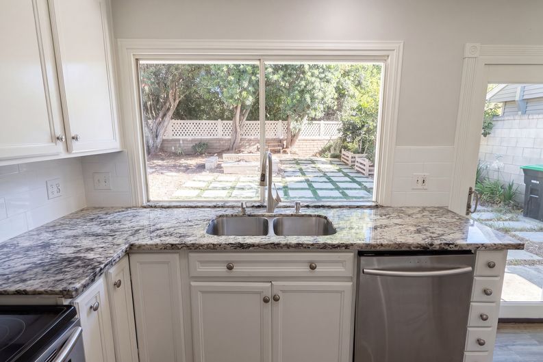 Photo 10 of 23 of 23732 San Dona, Laguna Hills, CA