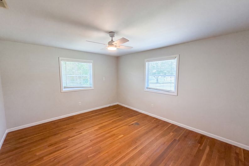 Photo 4 of 21 of 608 E Ryder Ave, Landis, NC