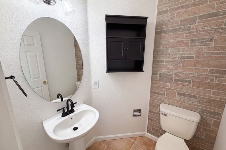 Photo 17 of 29 of 7190 Pine Hills Way, Littleton, CO