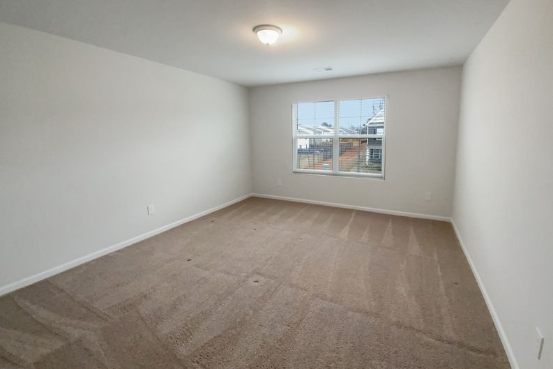 Photo 4 of 27 of 129 W Compass Way, Easley, SC