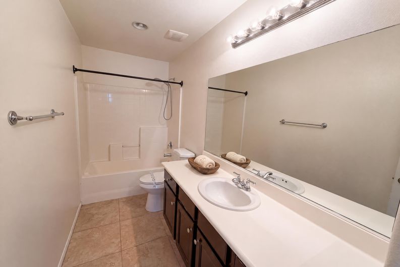 Photo 15 of 19 of 40959 Vauxhall Ct, Lake Elsinore, CA