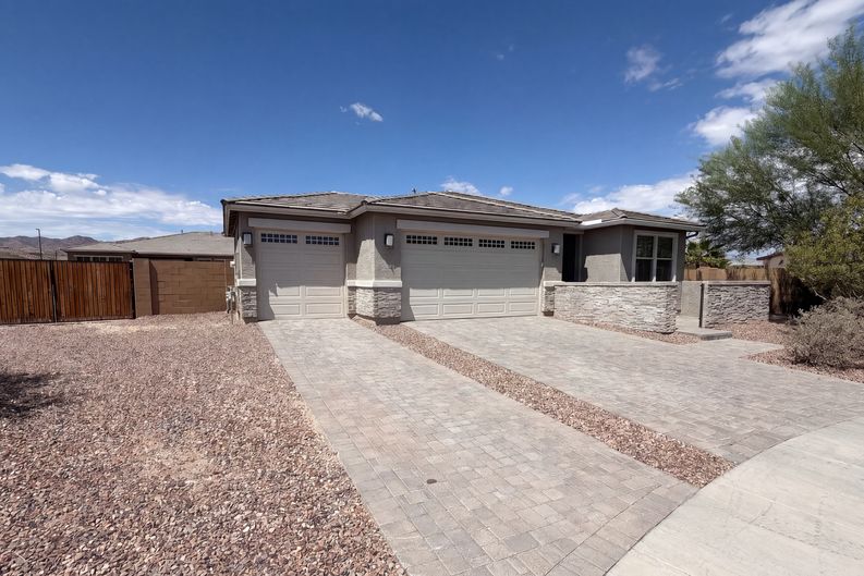 Photo 6 of 29 of 5644 N 199th Ave, Litchfield Park, AZ