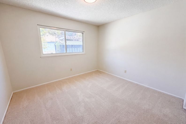 Photo 11 of 20 of 3314 20th St, Highland, CA