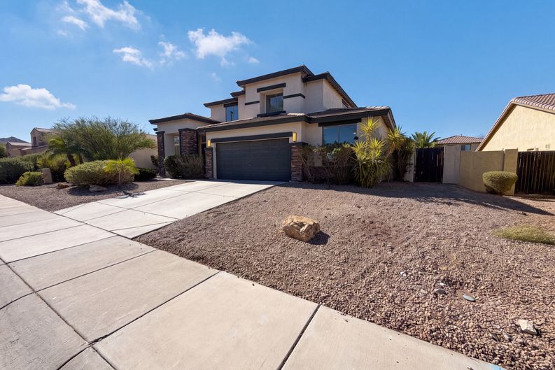 Photo 30 of 35 of 17645 W Hale Bopp Dr, Goodyear, AZ