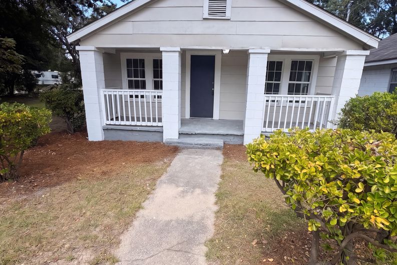 Photo 13 of 18 of 1504 Double Branch Rd, West Columbia, SC