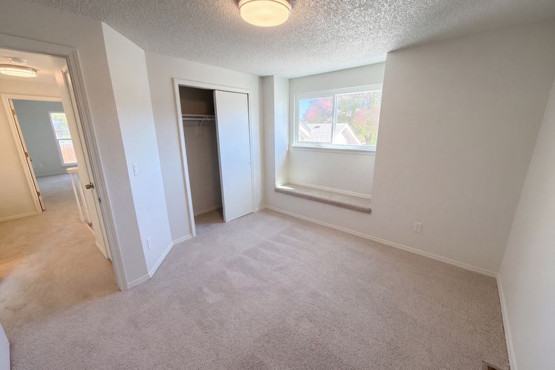 Photo 19 of 35 of 10471 W 83rd Pl, Arvada, CO