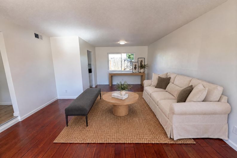 Photo 8 of 39 of 4948 Dewey Dr, Fair Oaks, CA