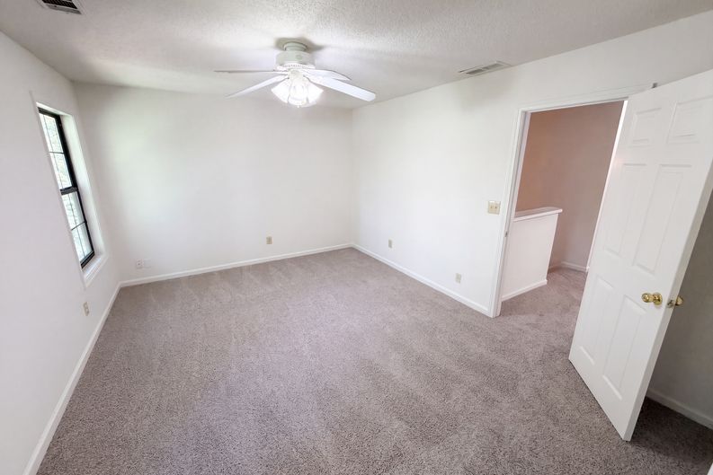 Photo 10 of 28 of 506 Mansard Walk, Alpharetta, GA