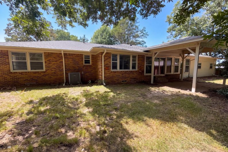 Photo 5 of 19 of 11212 Stuart St, Brownsboro, TX