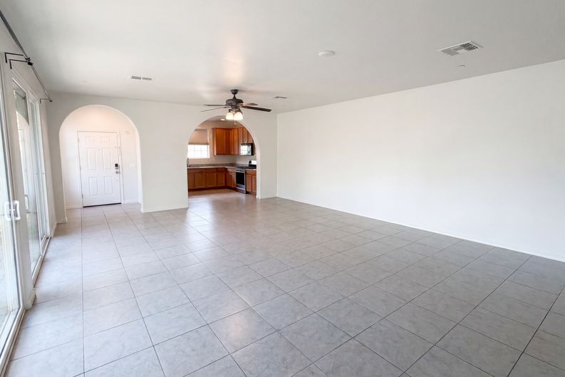 Photo 3 of 28 of 29291 N 123rd Dr, Peoria, AZ