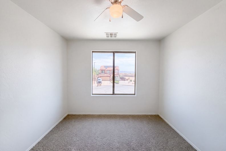 Photo 11 of 29 of 25660 W Elwood St, Buckeye, AZ