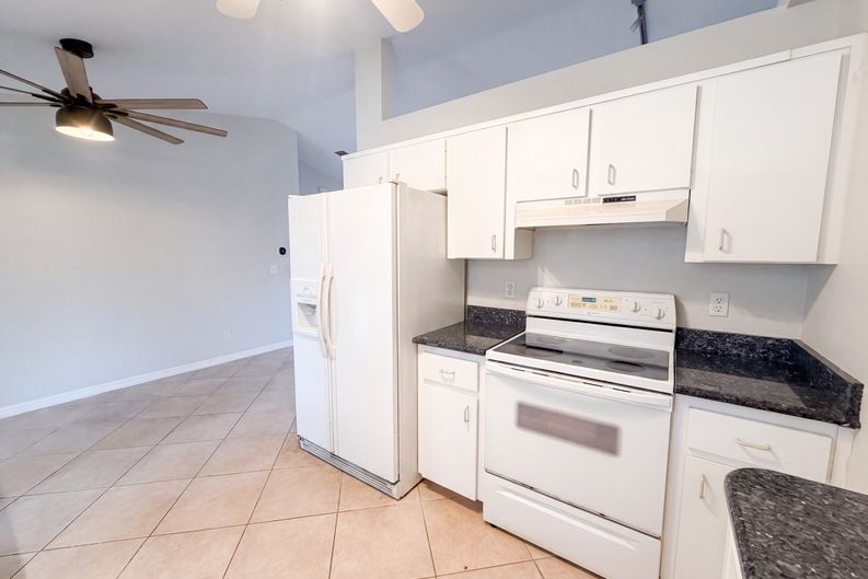 Photo 14 of 18 of 1719 Needle Palm Dr, Edgewater, FL