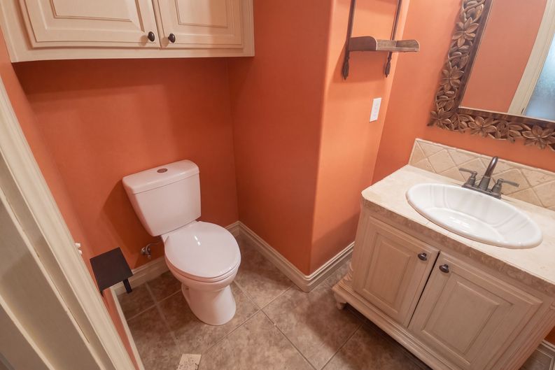 Photo 14 of 18 of 3908 N Pine Ave, Broken Arrow, OK