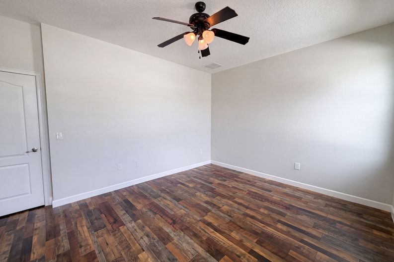 Photo 30 of 40 of 881 Haring Ln, Mount Dora, FL