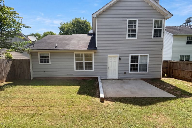 Photo 5 of 26 of 3045 Stonebridge Creek Dr, Lithonia, GA