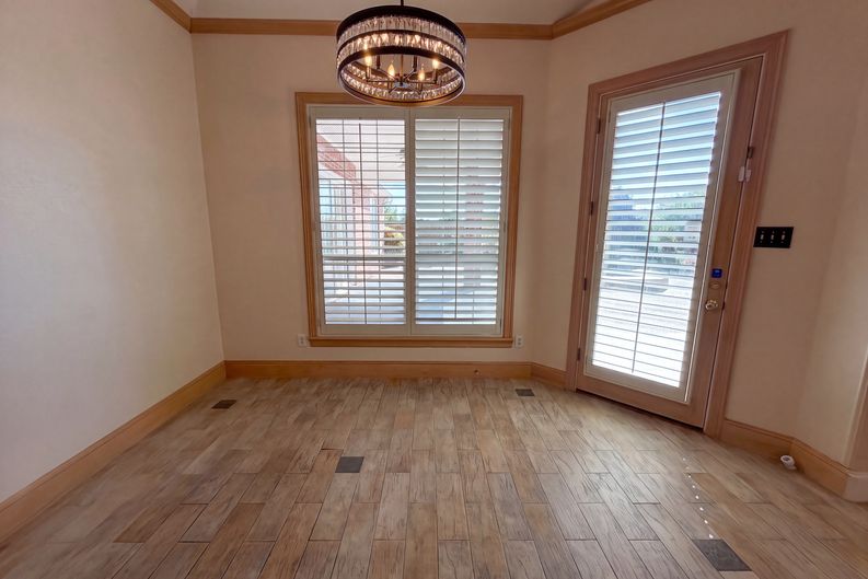 Photo 8 of 29 of 619 Edgewood Ln, Red Oak, TX