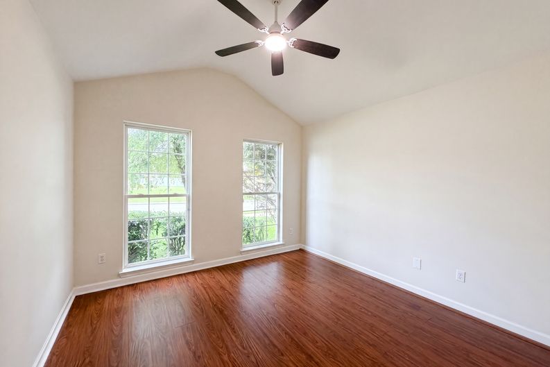 Photo 16 of 33 of 1027 Countess Ln, Spring Hill, TN