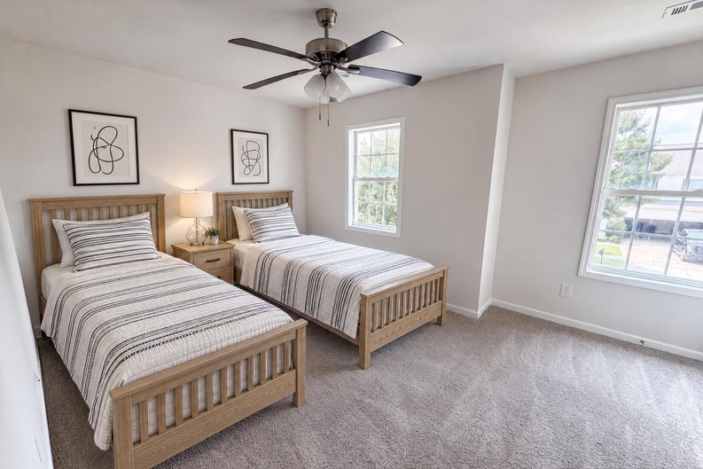 Photo 8 of 17 of 5714 Waverly Lynn Ln, Charlotte, NC