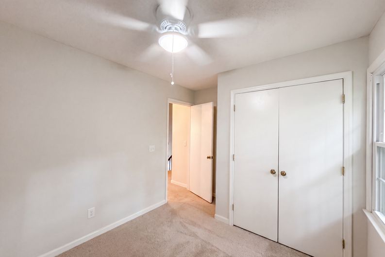 Photo 10 of 17 of 7816 Foxwood Dr, Raleigh, NC