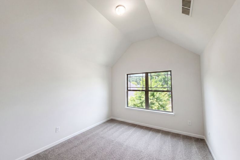 Photo 16 of 27 of 4440 Prather Son Dr, Loganville, GA
