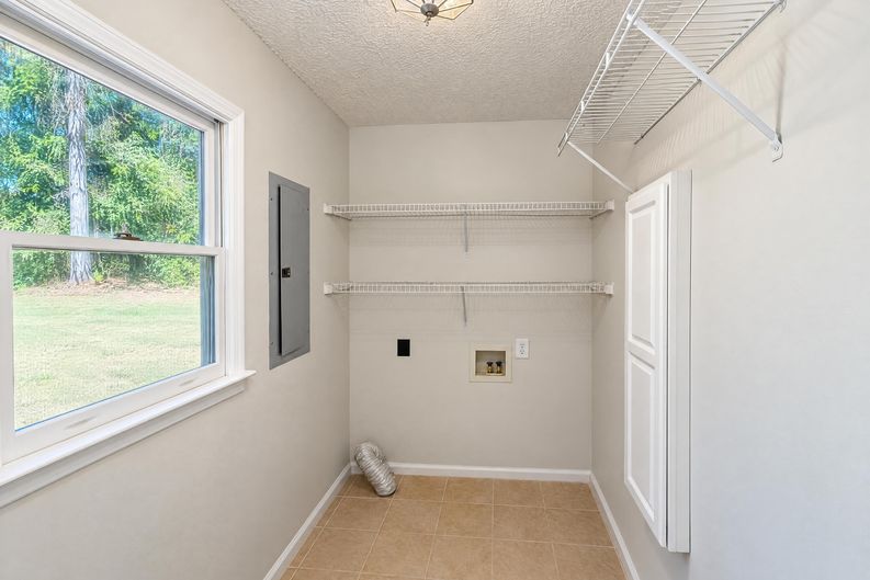 Photo 19 of 23 of 6837 Lowesville Ln, Stanley, NC