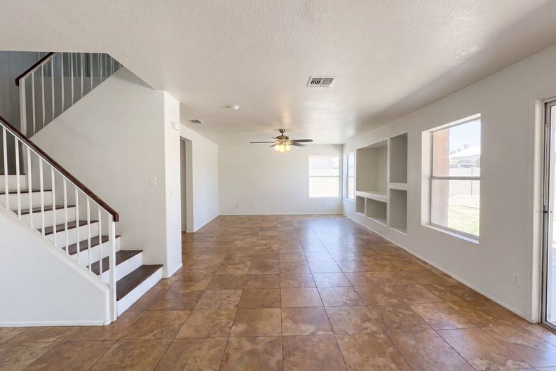 Photo 3 of 29 of 10860 W Lone Cactus Dr, Peoria, AZ