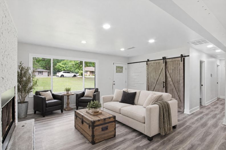 Photo 9 of 29 of 1614 Carolyn Dr, Stone Mountain, GA