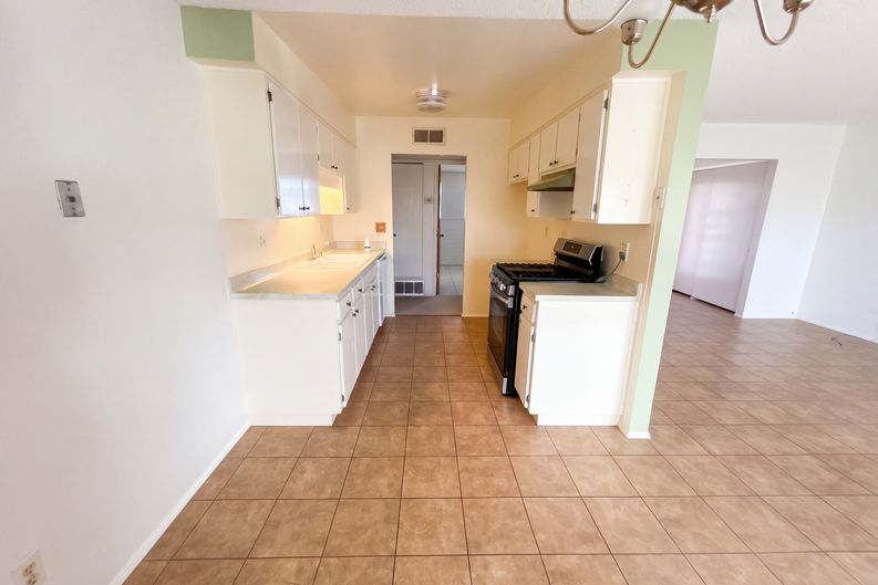 Photo 7 of 18 of 3431 S Champlain Ave, Tucson, AZ