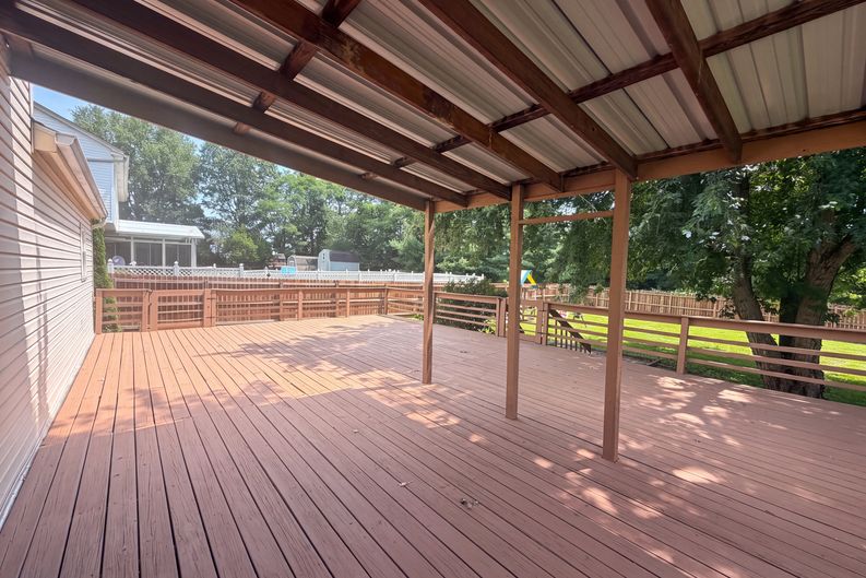 Photo 29 of 32 of 1618 Saddlebrook Dr, Heath, OH