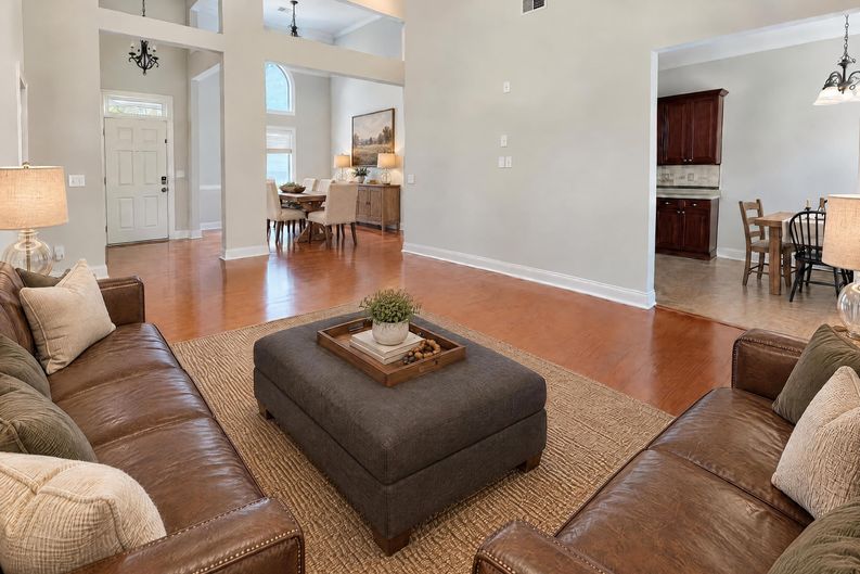 Photo 3 of 24 of 4203 Old Cahaba Pkwy, Helena, AL