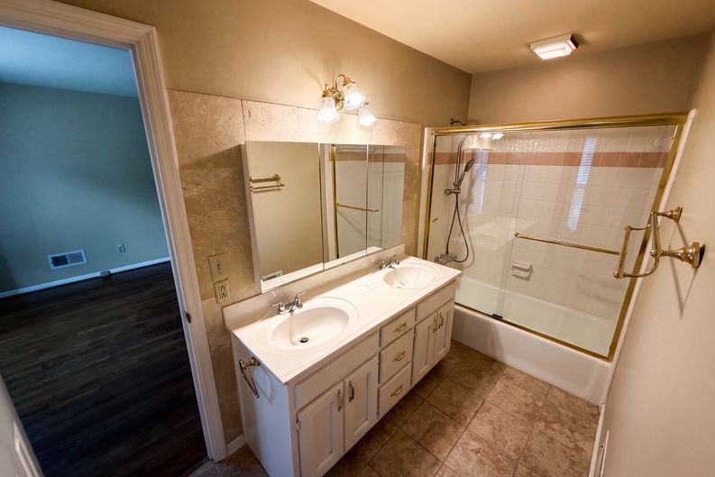Photo 30 of 39 of 135 N Clublands Ct, Johns Creek, GA
