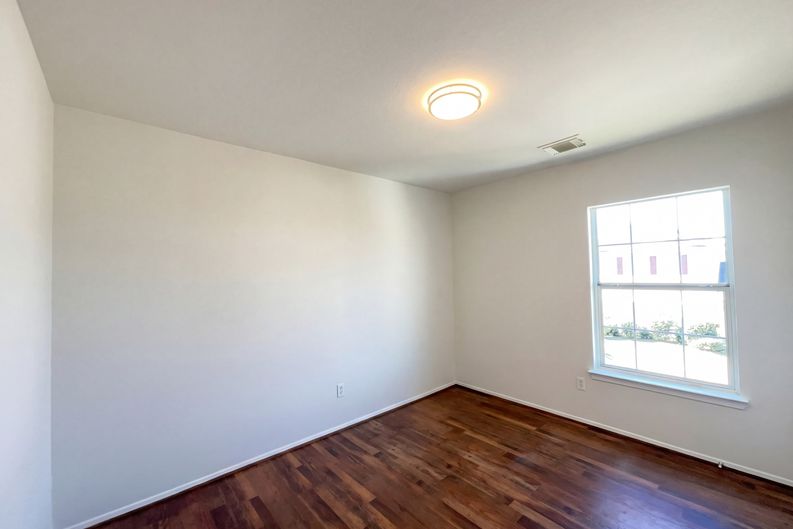 Photo 11 of 17 of 6434 Provident Green Dr, Katy, TX