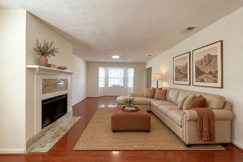Photo 8 of 31 of 5328 Ridge Forest Dr, Stone Mountain, GA