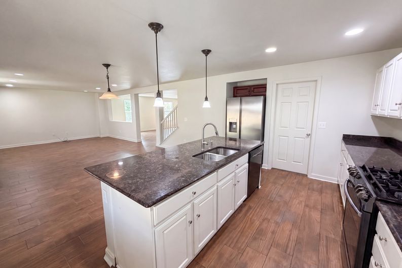 Photo 7 of 40 of 13480 Uinta St, Thornton, CO