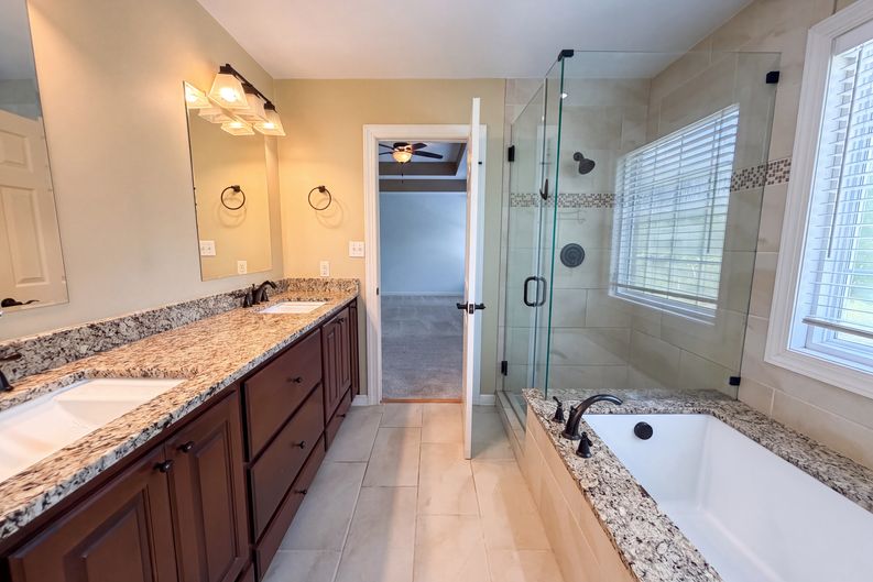 Photo 16 of 23 of 114 Stirling Heights Ln, Fort Mill, SC