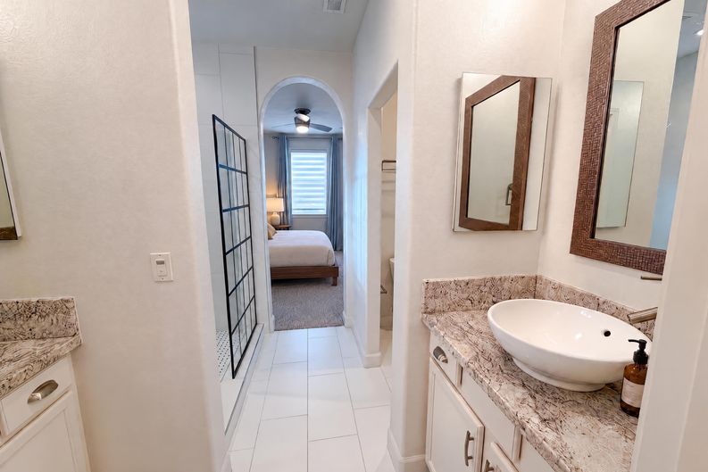 Photo 14 of 28 of 4920 Ocean Ln, Elk Grove, CA