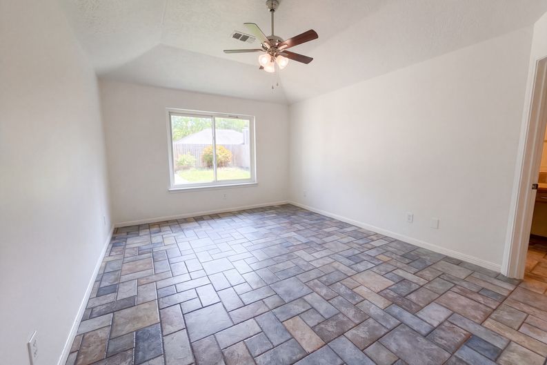 Photo 9 of 31 of 1115 Long Prairie Dr, Katy, TX